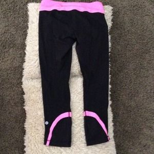 Lulumeon Capri pants