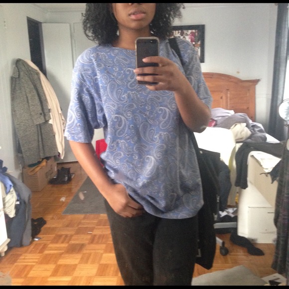 Paisley tshirt