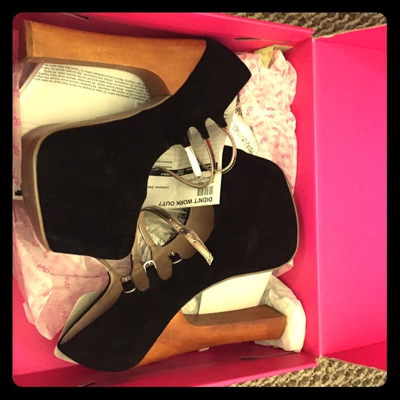 Dolce Vita Black Pumps size 8