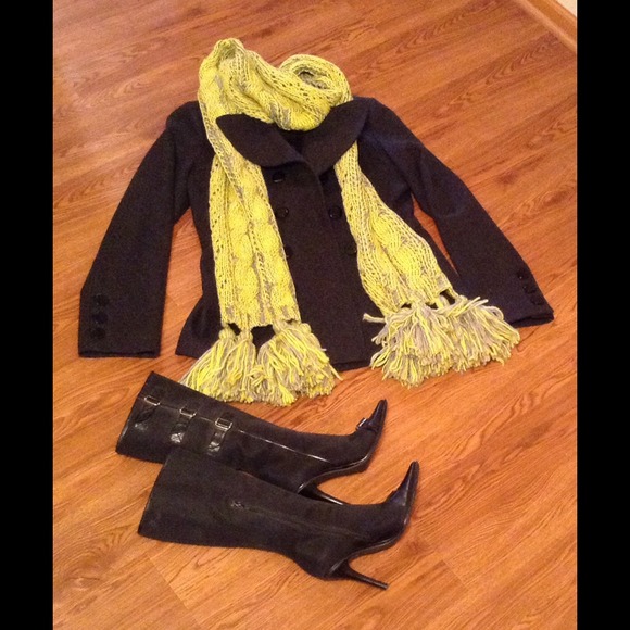 REDUCED Guess Gray coat like new - Picture 4 of 4