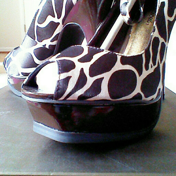 Stilettos - Picture 4 of 4