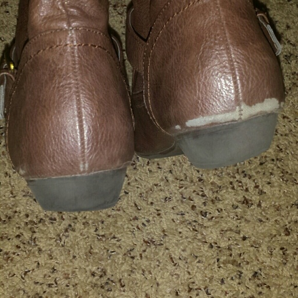 Brown boots - Picture 3 of 4