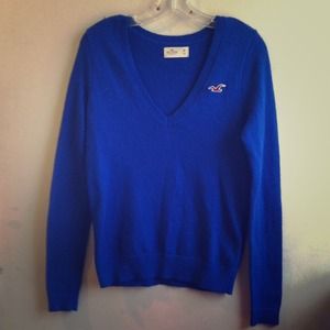 ⚠️NWOT⚠️ Hollister sweater!! Price negotiable