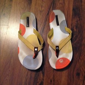 American eagle flip flops