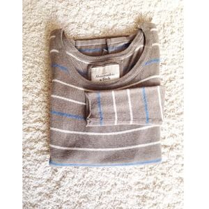 NWOT A&F long sleeve sweatshirt