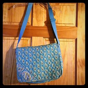 Vera Bradley messanger