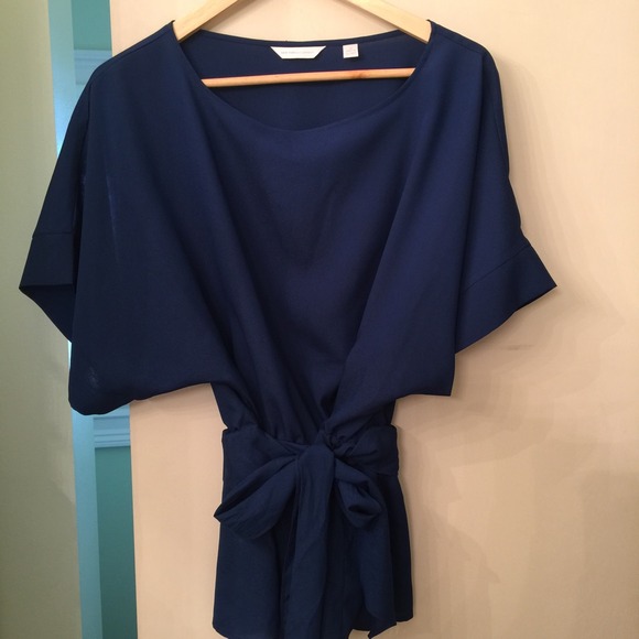 New York & Company blue top