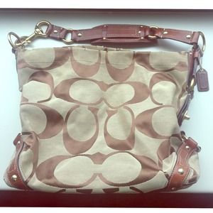 Authentic Coach signature shoulder bag