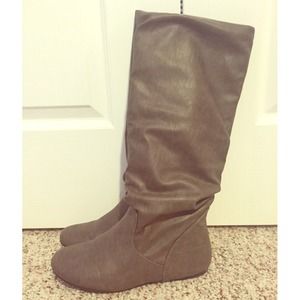 Taupe boots
