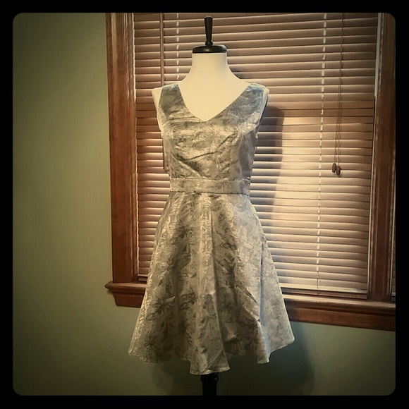 Modcloth - Picture 1 of 3