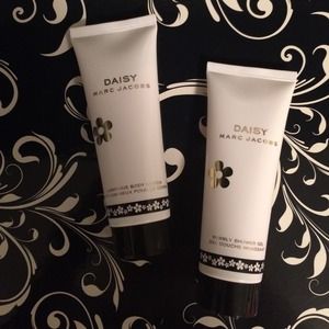 Daisy Marc Jacobs body lotion and shower gel