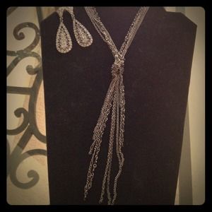 Vintage Black and Silver earring and necklets