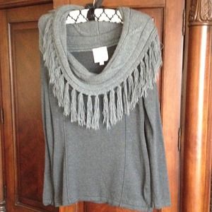 Fringed collar sweater