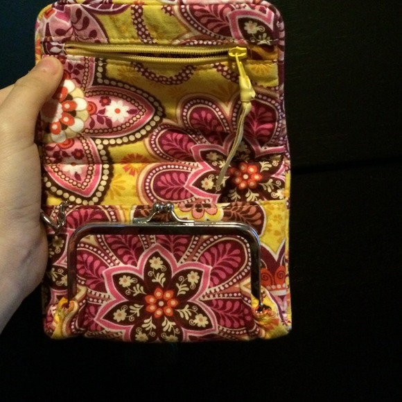Vera Bradley wallet with ID holder - Picture 2 of 3
