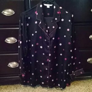 Victoria Secret satin PJs set. Size small. Black