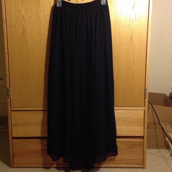 Flowy maxi skirt (Bundle #1)