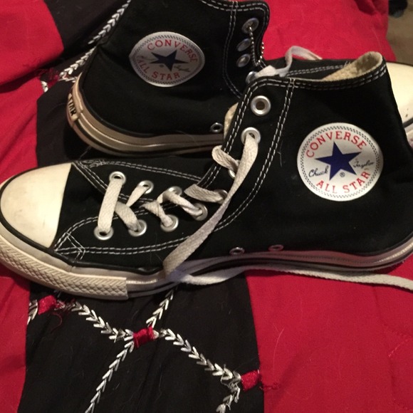 Black converse