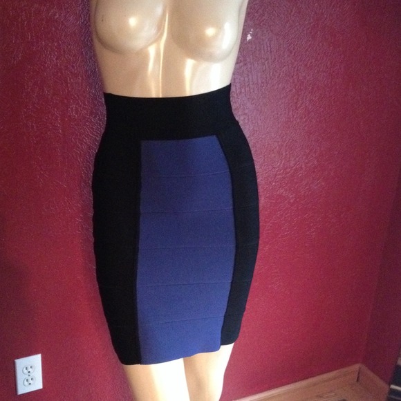 BCBGMAXAZRIA power skirt