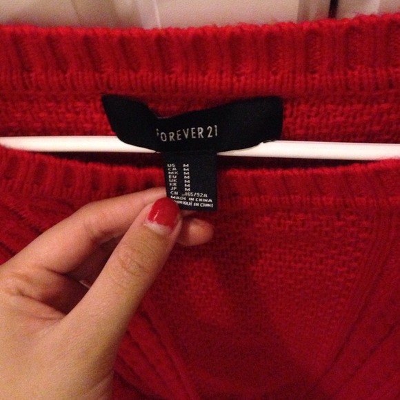 Red sweater - Picture 2 of 2
