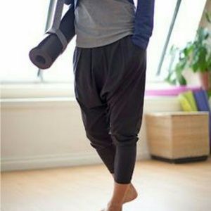 Lululemon deep pocket harem pants
