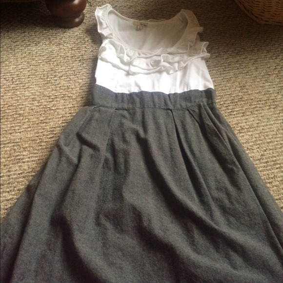 Cute white and gray dress!