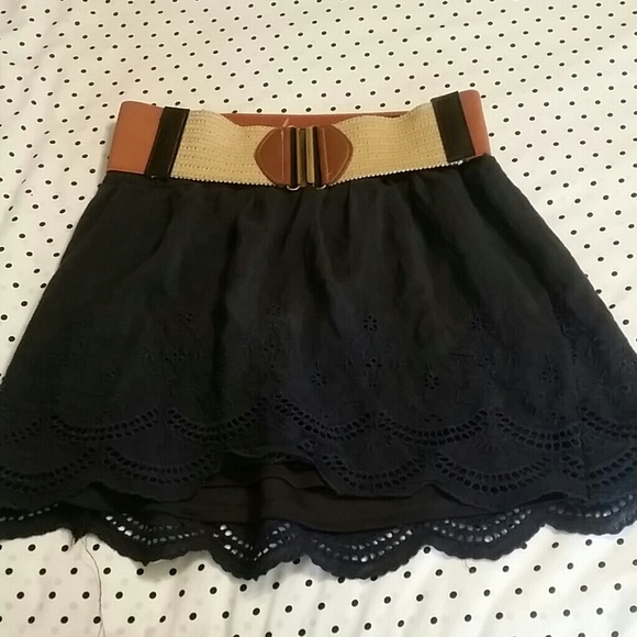 Navy blue skirt with belt