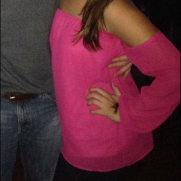 Strapless top with attached sleeves