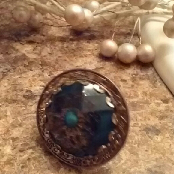 Jade color jewelry - Picture 3 of 4