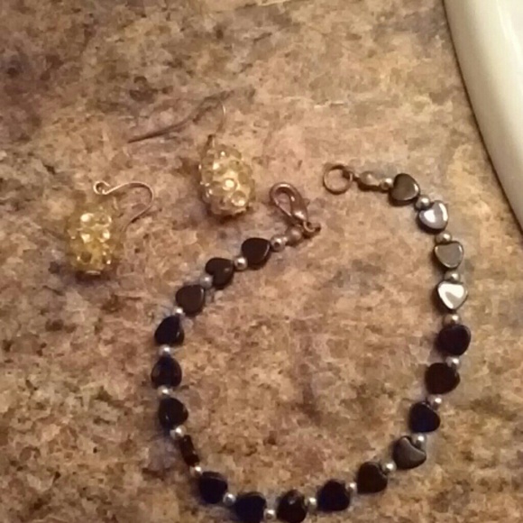 Jewelry - Picture 3 of 3