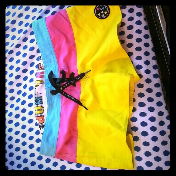 Maui surf shorts