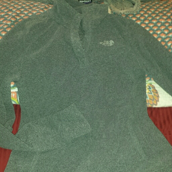 North face fleece pullover