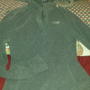 North face fleece pullover