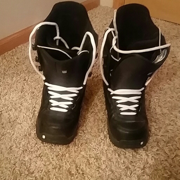 Womans Burton Snowboarding Boots