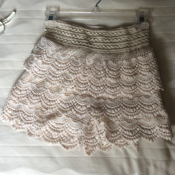 Brandy Melville Pants - White Lace Shorts