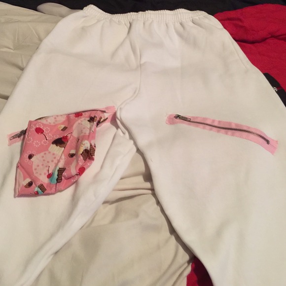 Chachi Cupcake Dance/Sweat Pants NWOT