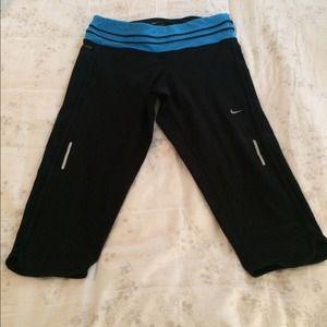 Nike Cropped Running Pants