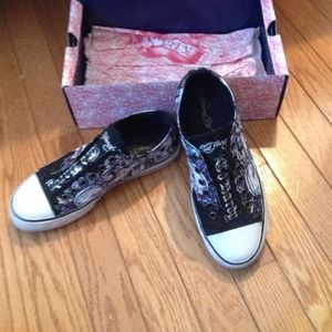 Ed hardy sneaks