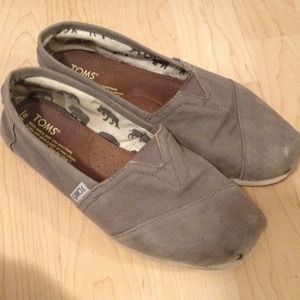 TOMS shoes