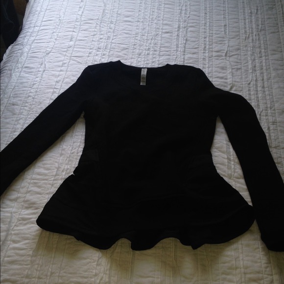 lulu lemon pullover special addition holiday jacke