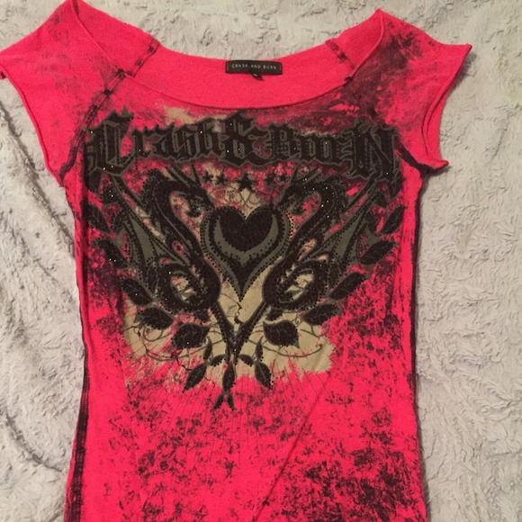 Crash and burn t-shirt Size:S