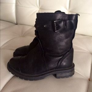 Zara combat boots - size 25 EU- 8.5 ( toddler )