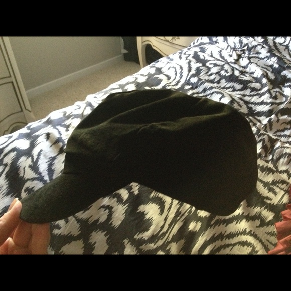 Hat - Picture 2 of 4