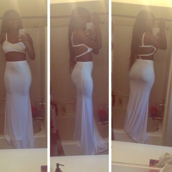 White Two Piece Skirt Set !