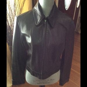 BANANA REPUBLIC LEATHER COAT-Buttery soft!
