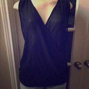 Black Sleeveless Top.