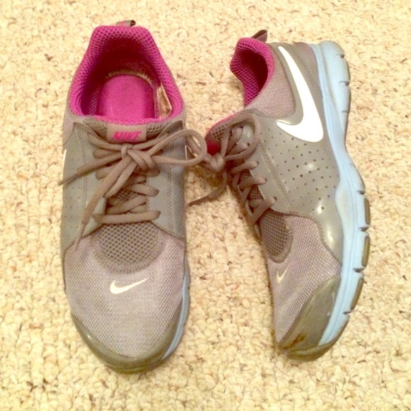 Nike cross trainers