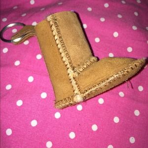 UGG BOOT KEYCHAIN