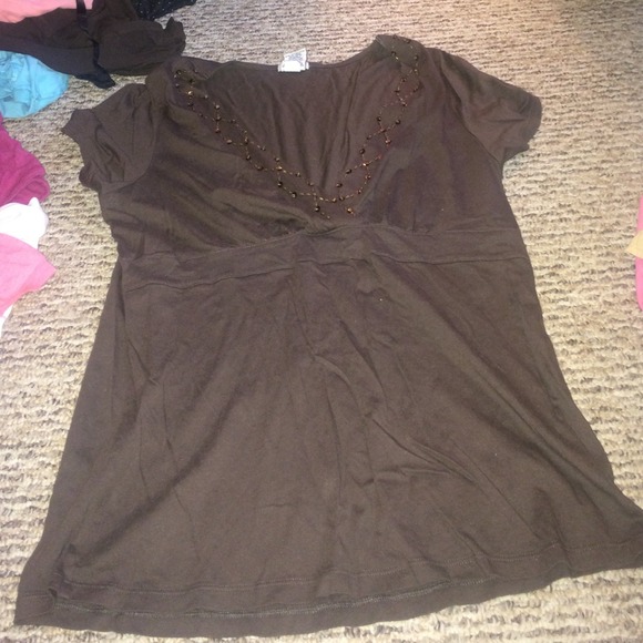 Brown v neck top with beading!