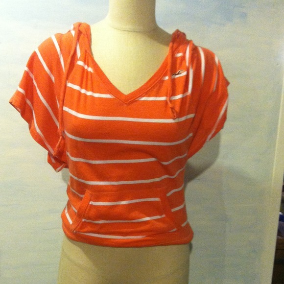 Hollister beach shirt