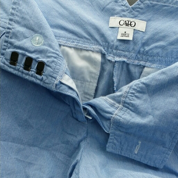 Light blue striped capris